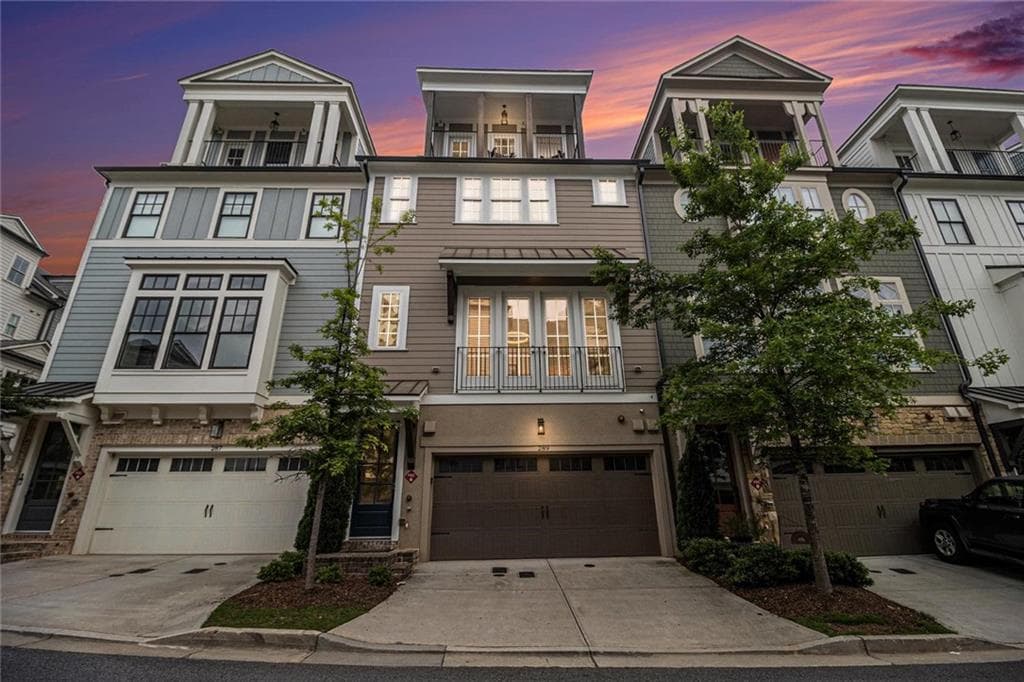 3 bedroom, 4 bathroom, 3,403 sq ft townhouse sold at 289 Heritage Lane, Atlanta, GA 30316