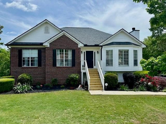 4 bedroom, 3 bathroom single family residence sold at 4715 Deer Crossing Court, Flowery Branch, GA 30542