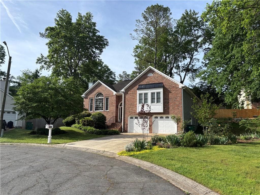 3 bedroom, 2 bathroom single family residence sold at 504 Radford Court, Woodstock, GA 30188