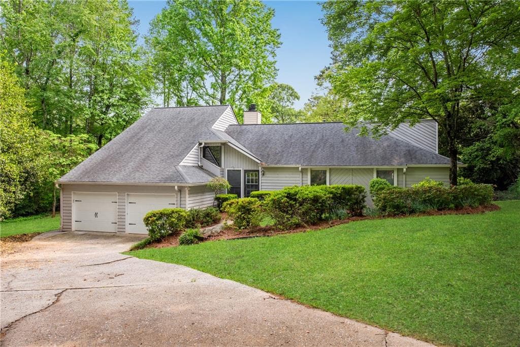 4 bedroom, 4 bathroom, 2,624 sq ft single family residence sold at 2100 Stone Hollow Court, Marietta, GA 30062