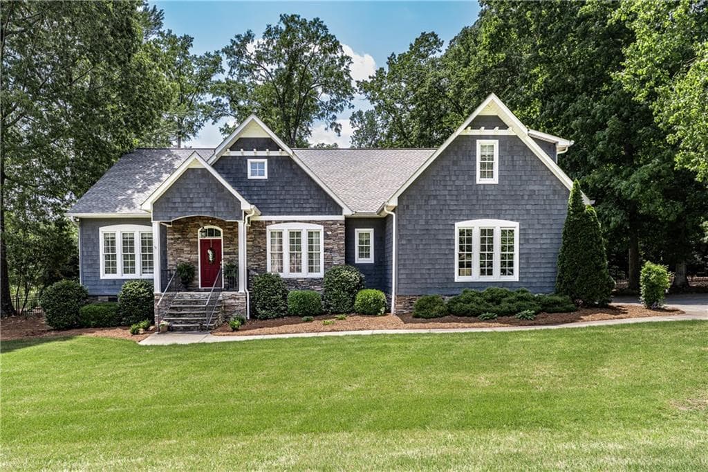 4 bedroom, 4 bathroom single family residence sold at 426 Fields Ferry Drive, Calhoun, GA 30701