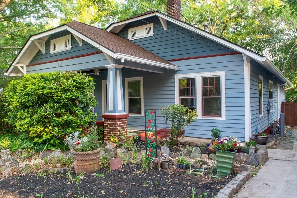 3 bedroom, 2 bathroom single family residence sold at 959 Berne Street, Atlanta, GA 30316