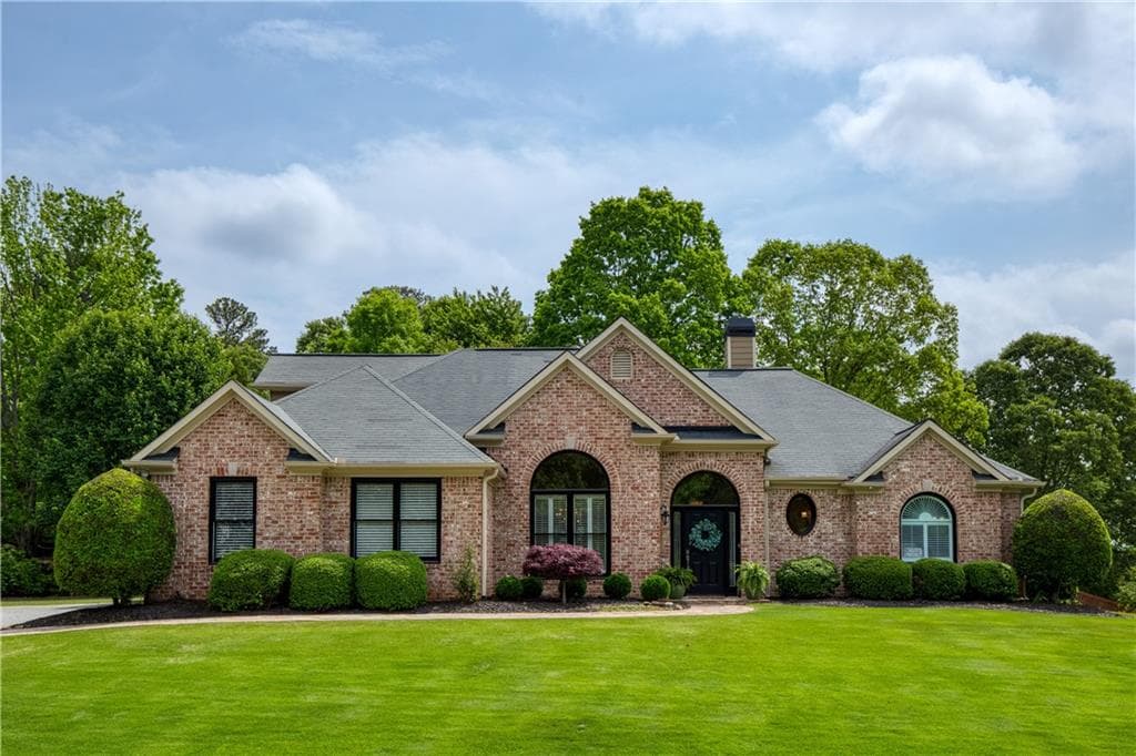 4 bedroom, 4 bathroom single family residence sold at 710 Eastbourne Court, Alpharetta, GA 30005