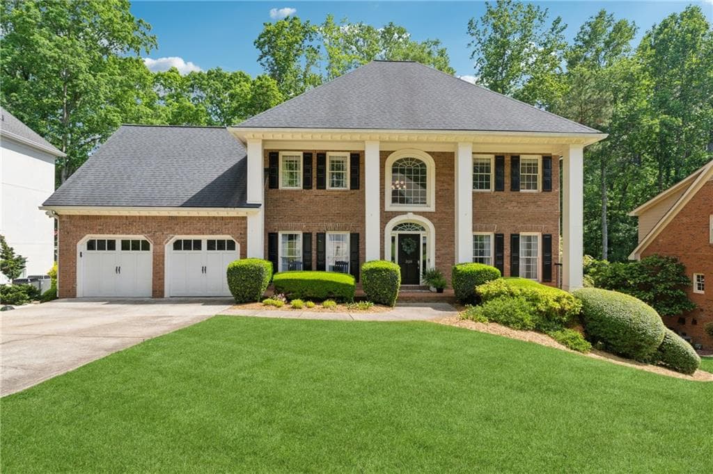 5 bedroom, 4 bathroom single family residence sold at 320 Rossiter Ridge, Alpharetta, GA 30022
