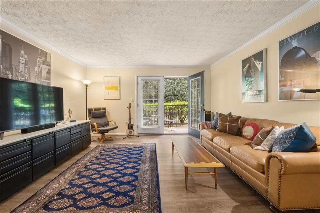 2 bedroom, 2 bathroom, 1,181 sq ft condominium sold at 3472 Essex Avenue 81, Atlanta, GA 30339