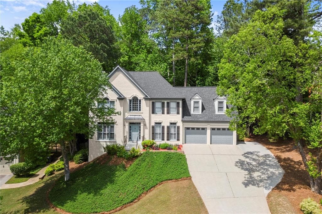 4 bedroom, 3 bathroom single family residence sold at 11060 Pennbrooke Crossing, Johns Creek, GA 30097