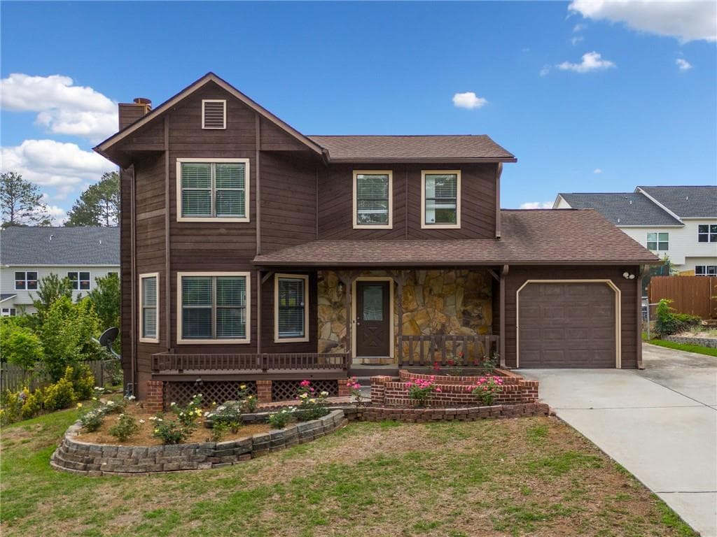 3 bedroom, 3 bathroom, 1,544 sq ft single family residence sold at 893 Sandune Drive, Norcross, GA 30093