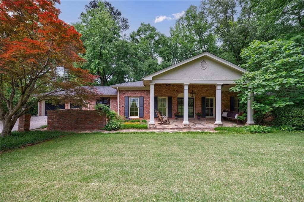 3 bedroom, 3 bathroom single family residence sold at 4311 N Elizabeth Lane, Atlanta, GA 30339