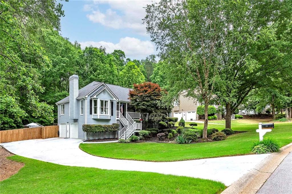 3 bedroom, 2 bathroom single family residence sold at 489 Warrenton Drive, Douglasville, GA 30134