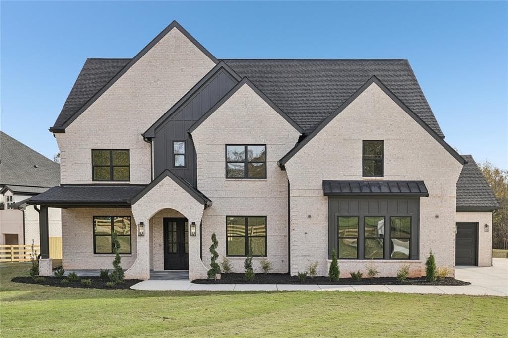5 bedroom, 5 bathroom single family residence sold at 1025 Fleeman Road, Hoschton, GA 30548