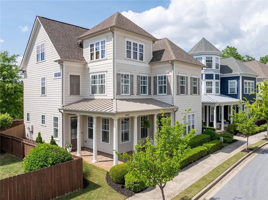 5 bedroom, 5 bathroom single family residence sold at 1085 Celebration Drive, Roswell, GA 30076