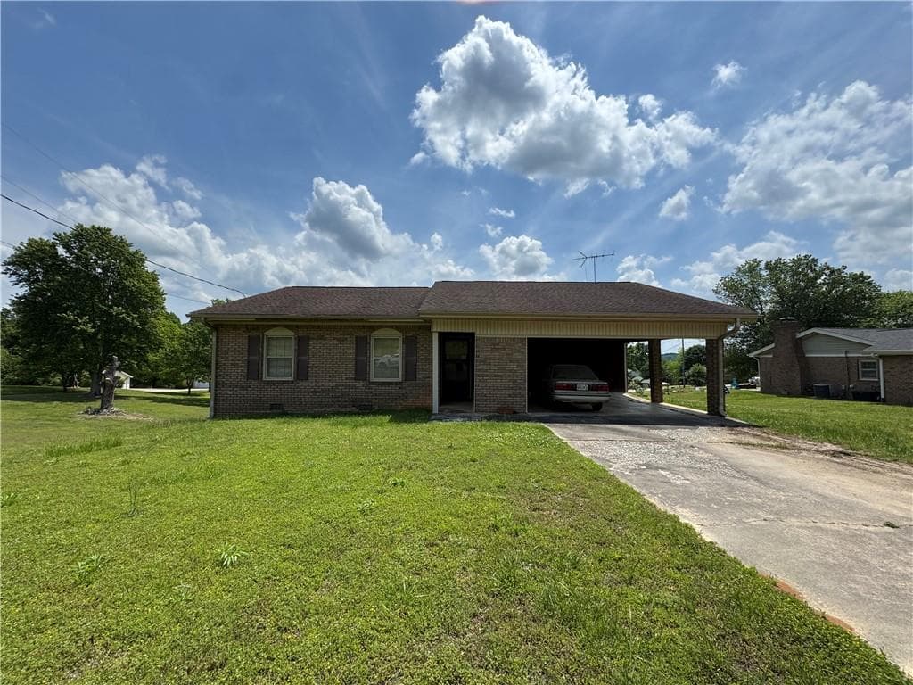 3 bedroom, 2 bathroom single family residence sold at 3891 Sloan Mill Road, Gainesville, GA 30507