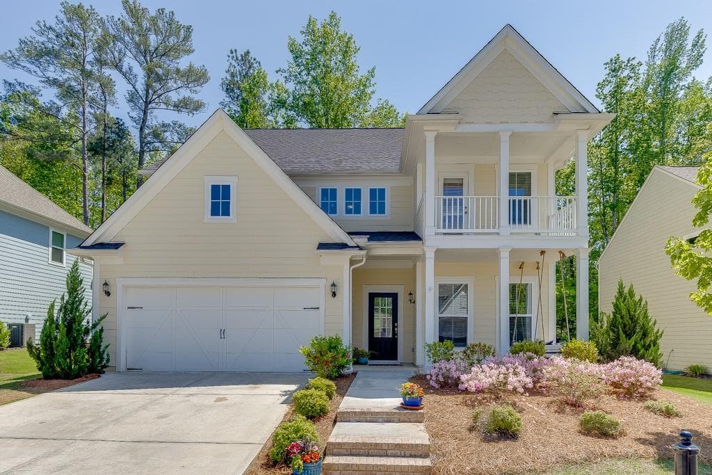 5 bedroom, 4 bathroom, 2,992 sq ft single family residence sold at 7428 Ash Tree Circle, Hoschton, GA 30548