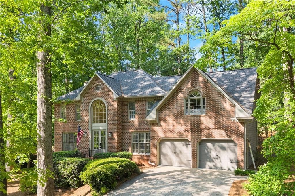 5 bedroom, 3 bathroom single family residence sold at 4295 Parish Trace, Marietta, GA 30066