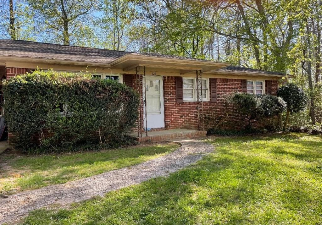 3 bedroom, 1 bathroom single family residence sold at 125 Mountain Laurel Circle, Dahlonega, GA 30533