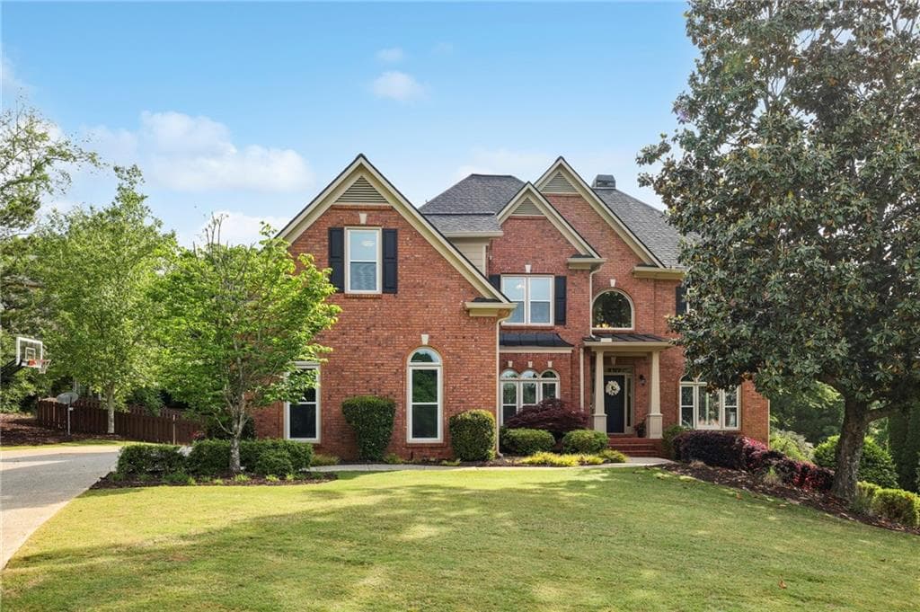 6 bedroom, 5 bathroom single family residence sold at 470 W Magnolia Circle, Johns Creek, GA 30005