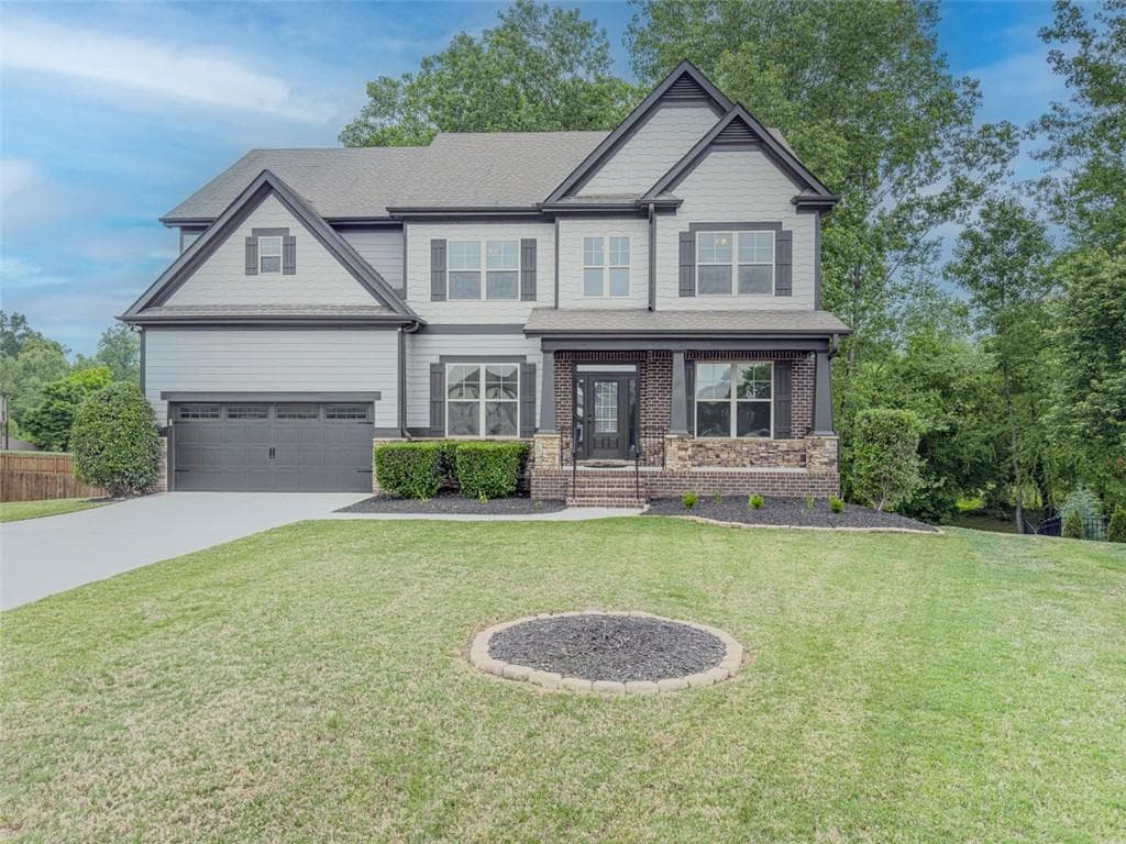 6 bedroom, 5 bathroom single family residence sold at 6370 STONEBRIDGE Cove, Braselton, GA 30517