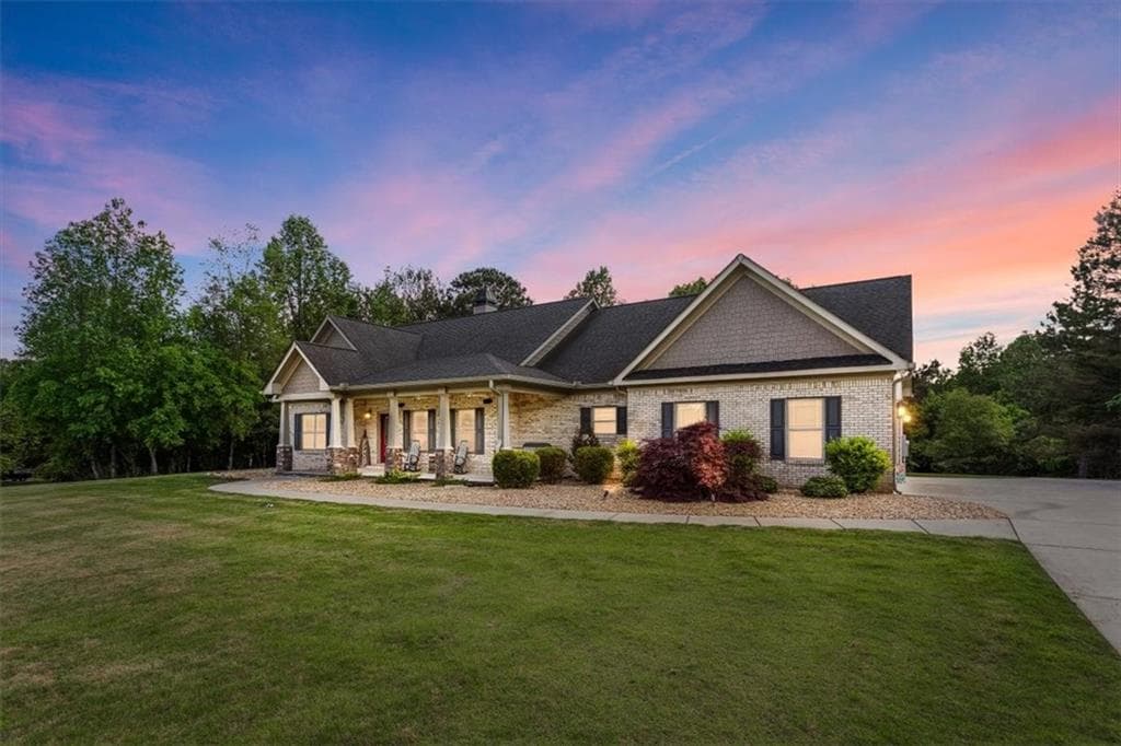 3 bedroom, 3 bathroom single family residence sold at 662 Hampton Farms Trail, Jasper, GA 30143