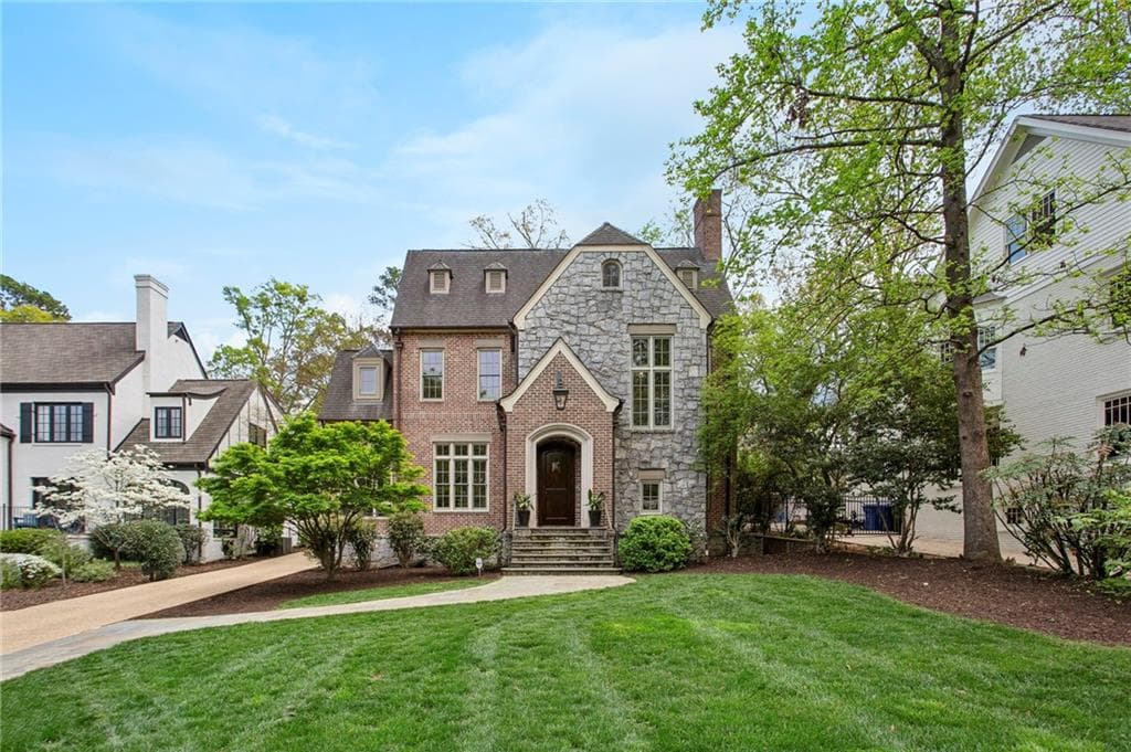 5 bedroom, 6 bathroom single family residence sold at 603 E Paces Ferry Road, Atlanta, GA 30305