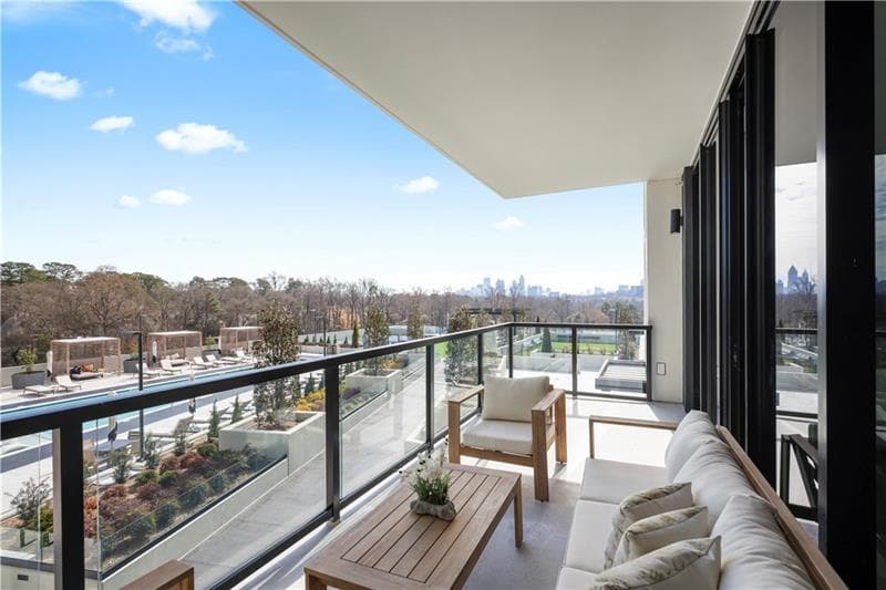 2425 Peachtree Road 508, Atlanta, GA 30305 — most recent listing photo