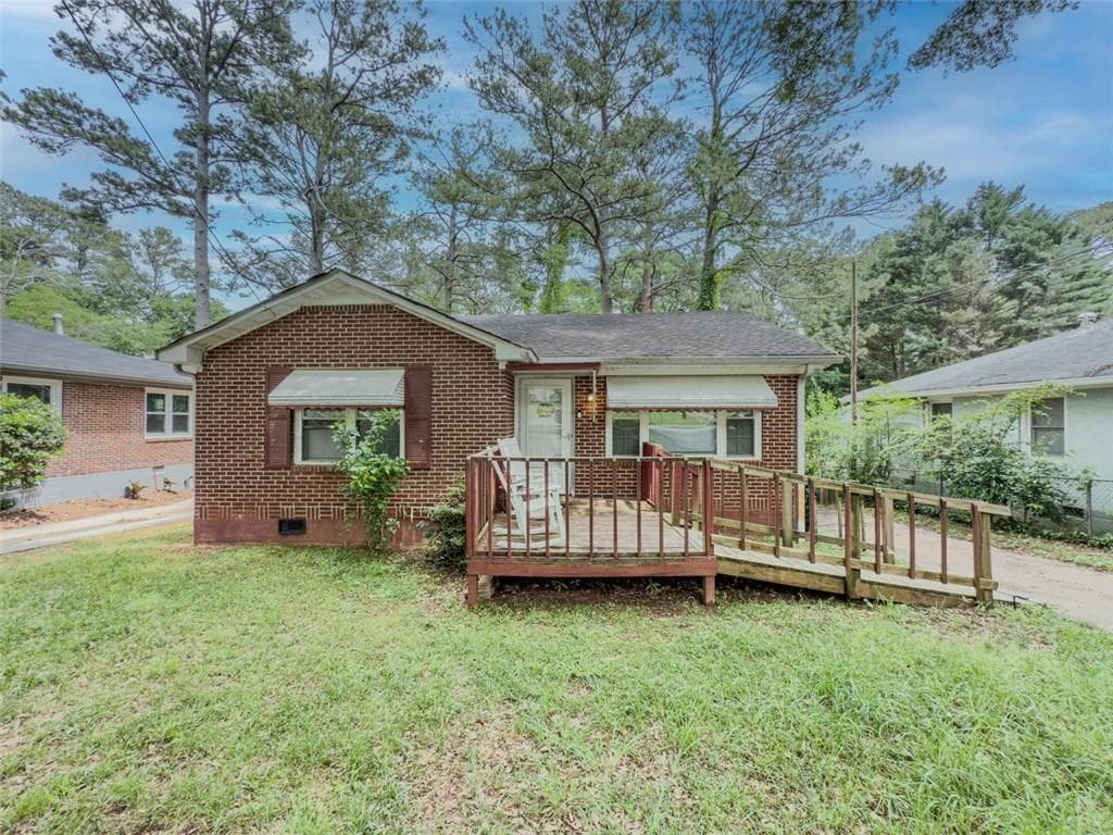 2 bedroom, 1 bathroom single family residence sold at 646 QUILLIAN Avenue, Decatur, GA 30032