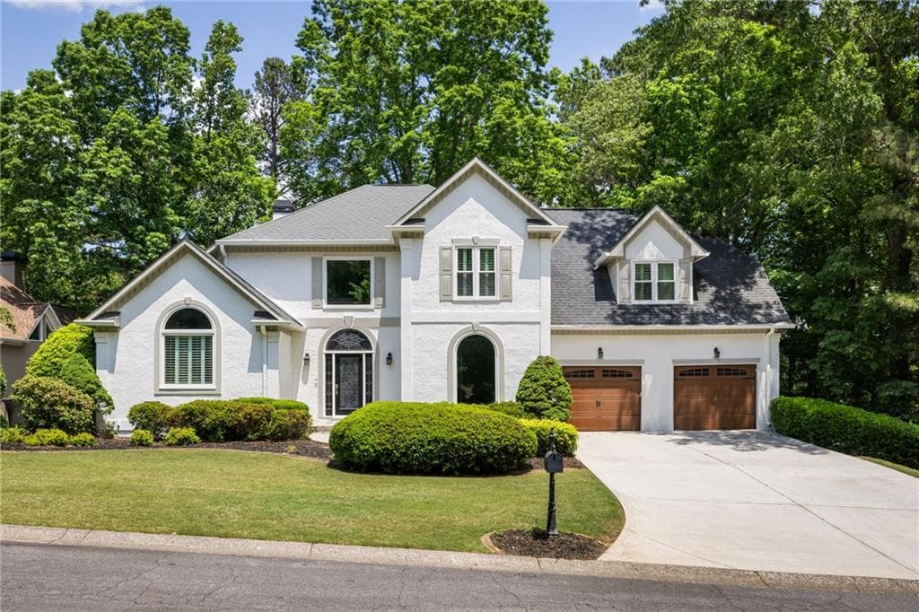 5 bedroom, 5 bathroom, 6,654 sq ft single family residence sold at 2912 Dunhill Trail, Woodstock, GA 30189