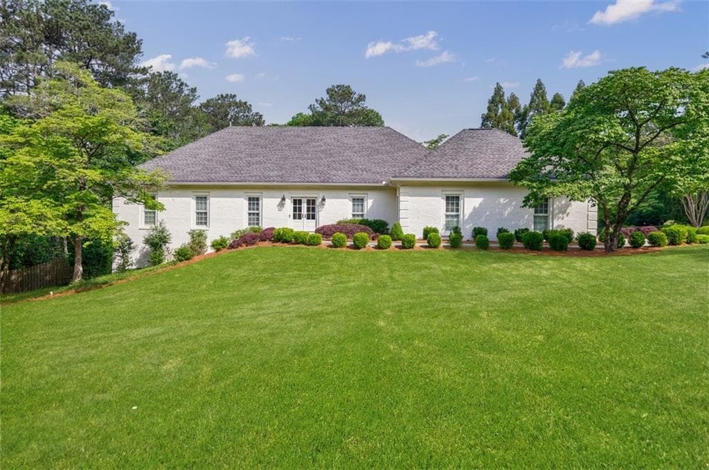 7 bedroom, 6 bathroom single family residence sold at 1550 Masters Club Drive, Sandy Springs, GA 30350