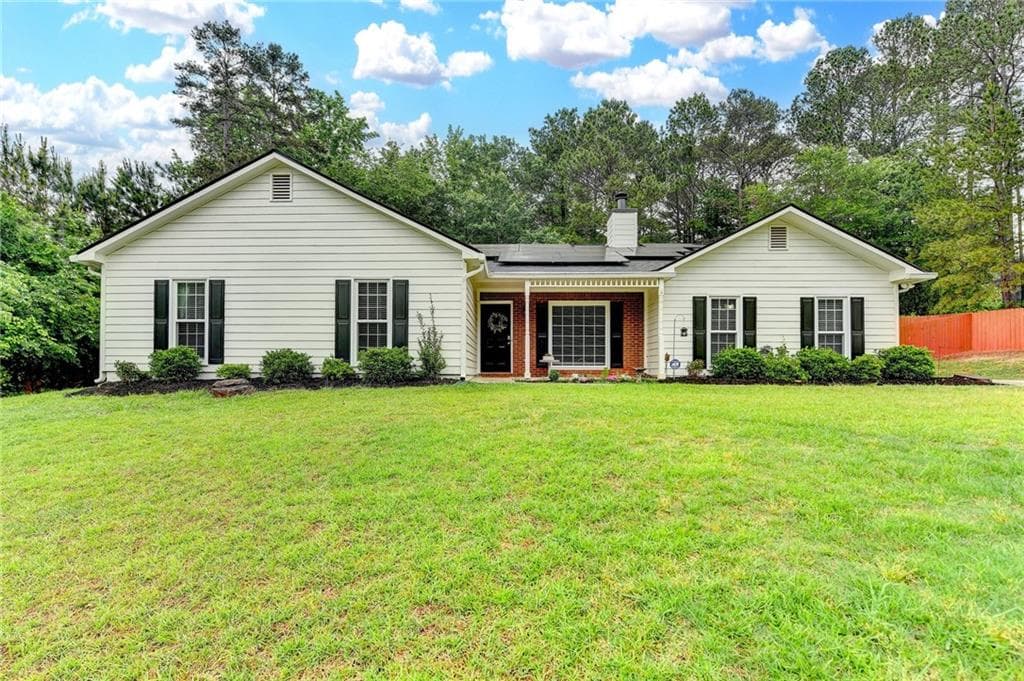 3 bedroom, 2 bathroom single family residence sold at 425 Charlyne Way, Dacula, GA 30019