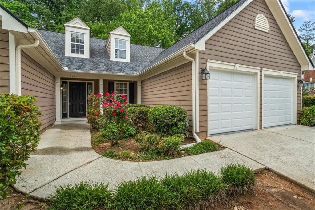 1909 Riverlanding Circle, Lawrenceville, GA 30046 — most recent listing photo