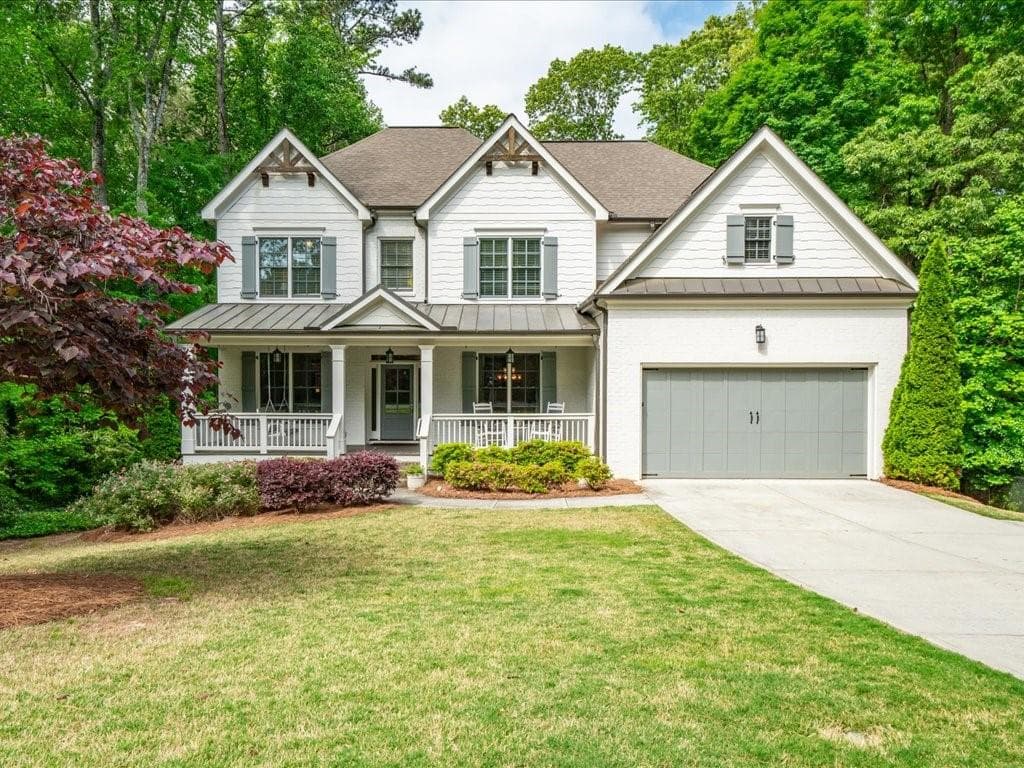5 bedroom, 5 bathroom single family residence sold at 4910 Conover Drive, Atlanta, GA 30338