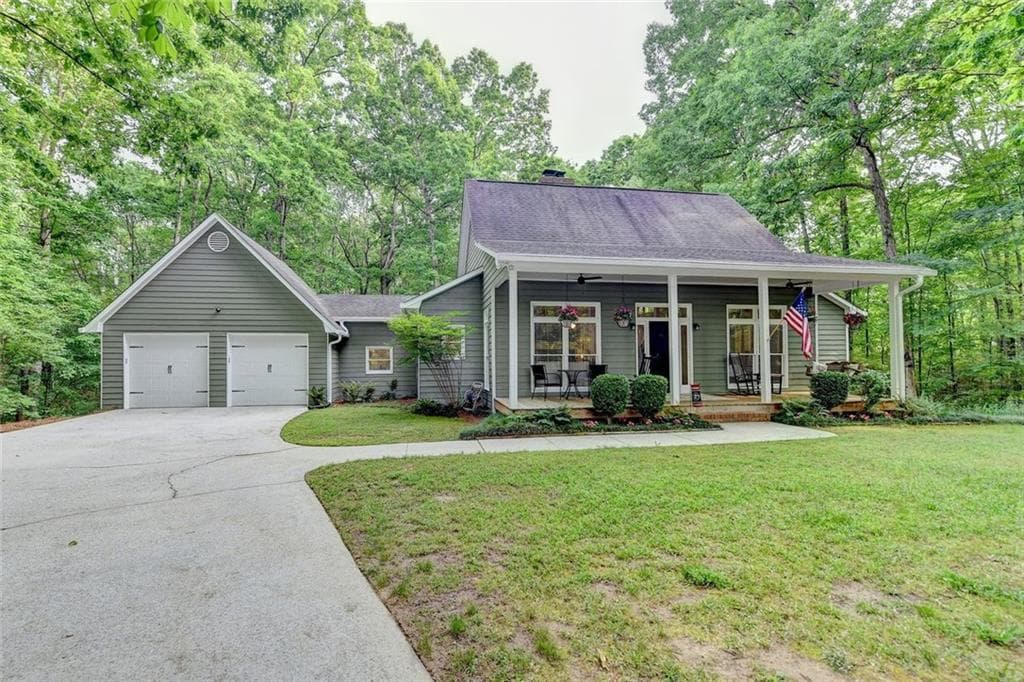 4 bedroom, 3 bathroom single family residence sold at 4490 Highway 138, Stockbridge, GA 30281