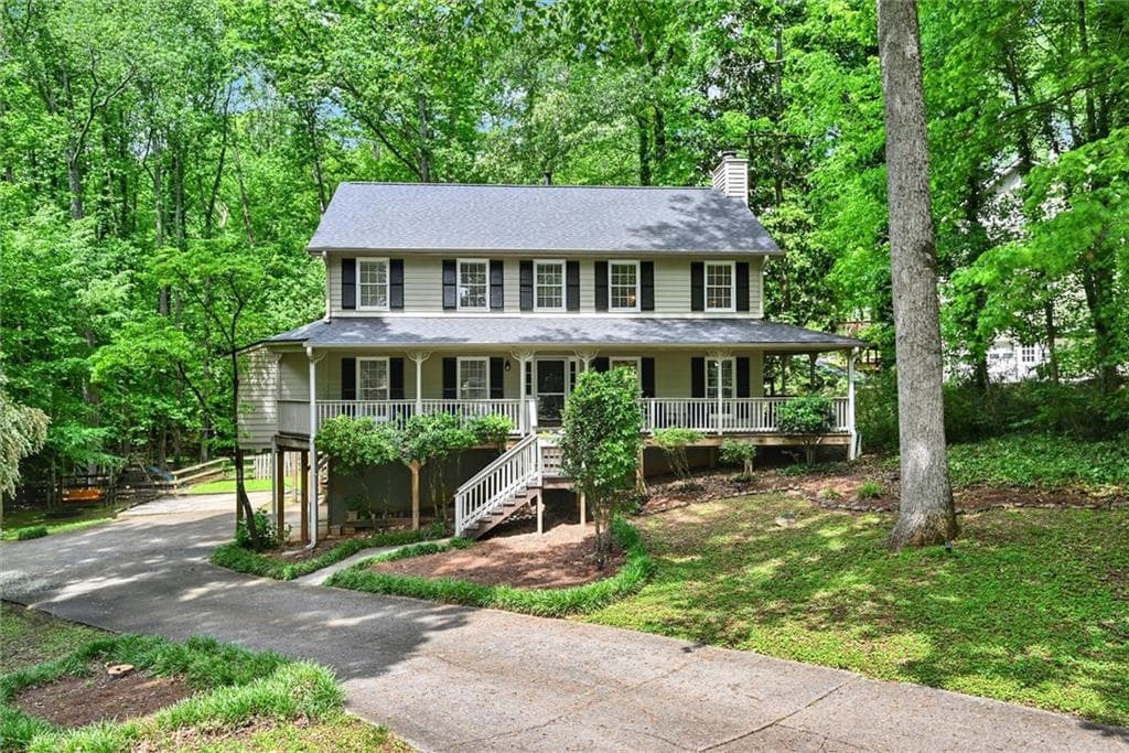 3 bedroom, 3 bathroom single family residence sold at 2253 Creekstone Court, Marietta, GA 30062