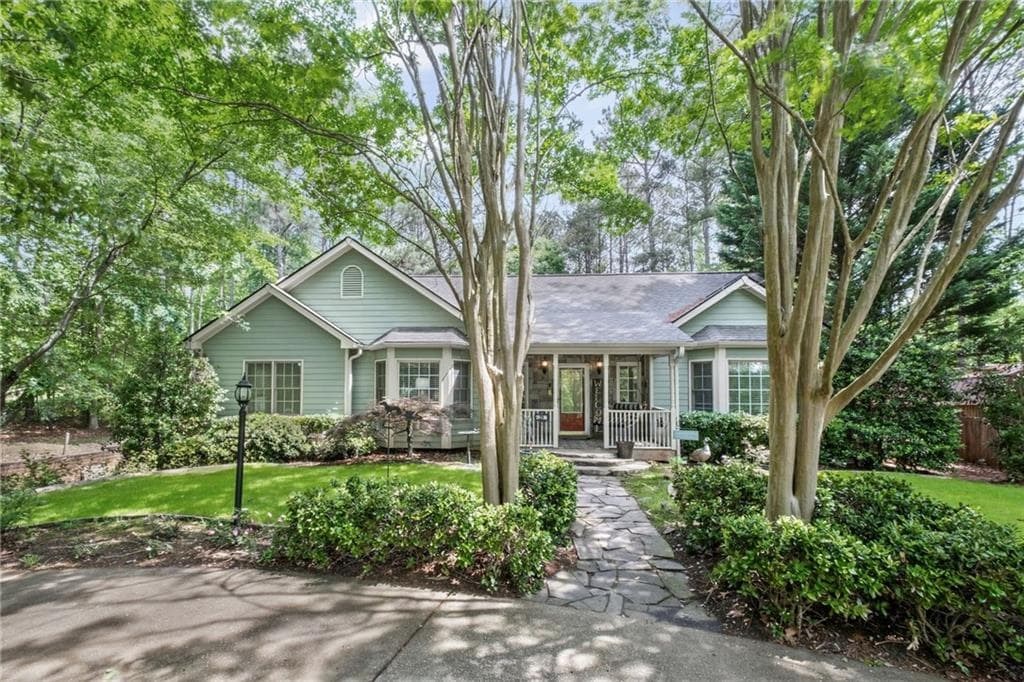 3 bedroom, 3 bathroom single family residence sold at 24 Picketts Mill Place, Acworth, GA 30101