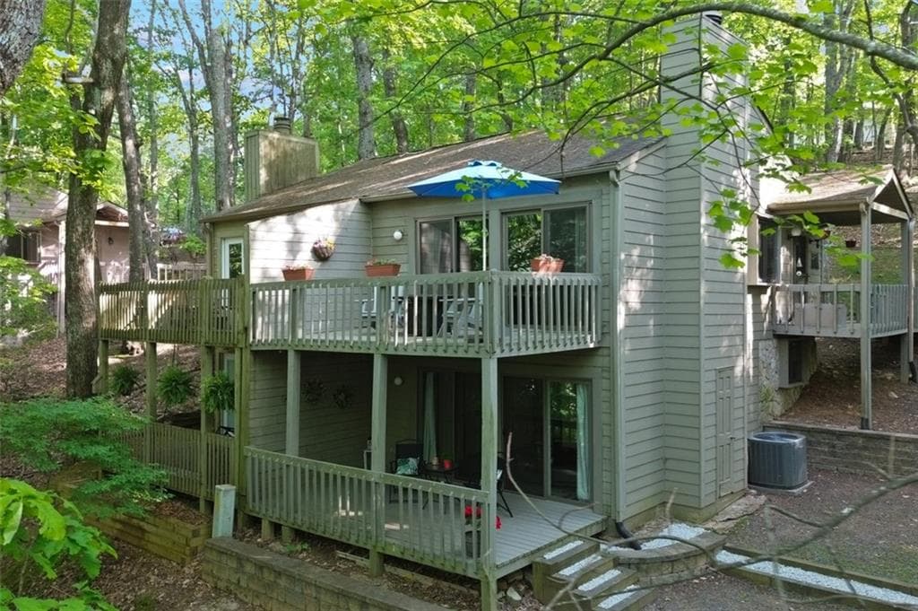 2 bedroom, 3 bathroom, 1,152 sq ft townhouse sold at 200 Villa Road 128, Jasper, GA 30143