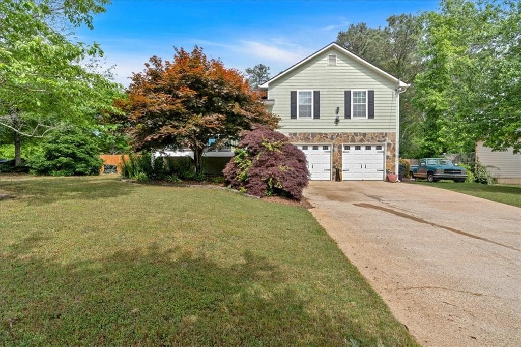 3 bedroom, 2 bathroom single family residence sold at 21 Collins Drive, Douglasville, GA 30134