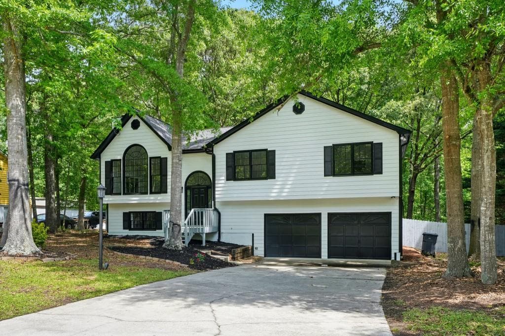 5 bedroom, 3 bathroom single family residence sold at 193 Cedar Creek Drive, Dallas, GA 30157