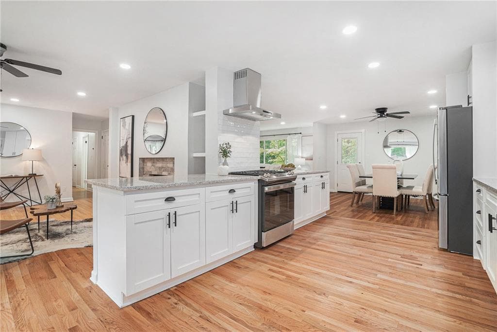 3 bedroom, 2 bathroom single family residence sold at 4807 Kenilworth Drive, Stone Mountain, GA 30083