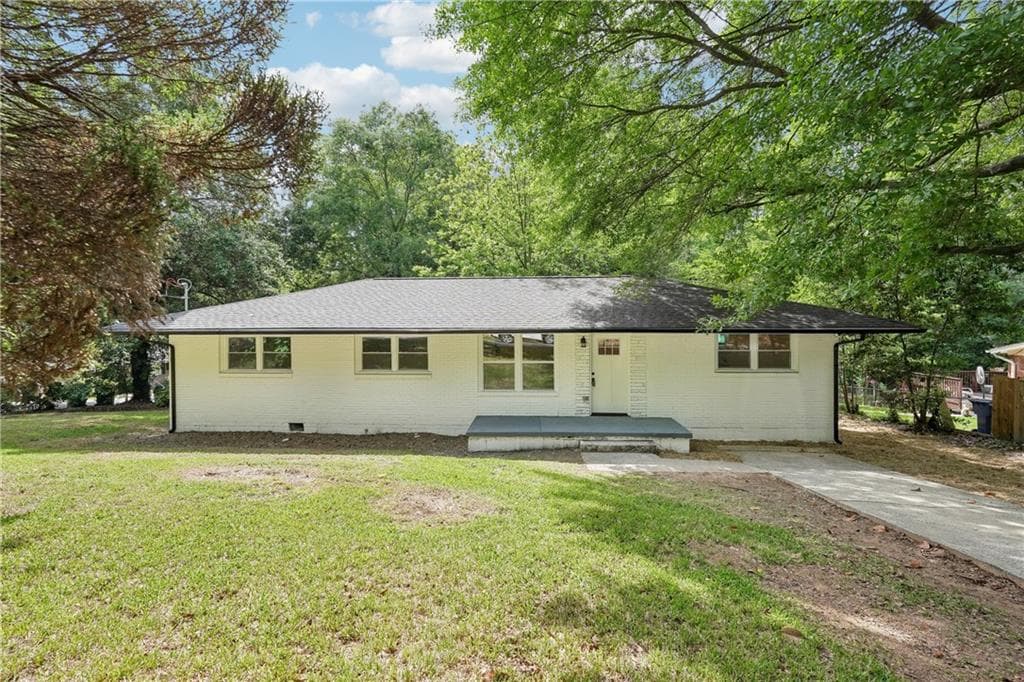 4 bedroom, 2 bathroom single family residence sold at 5729 Jefferson Avenue, Forest Park, GA 30297