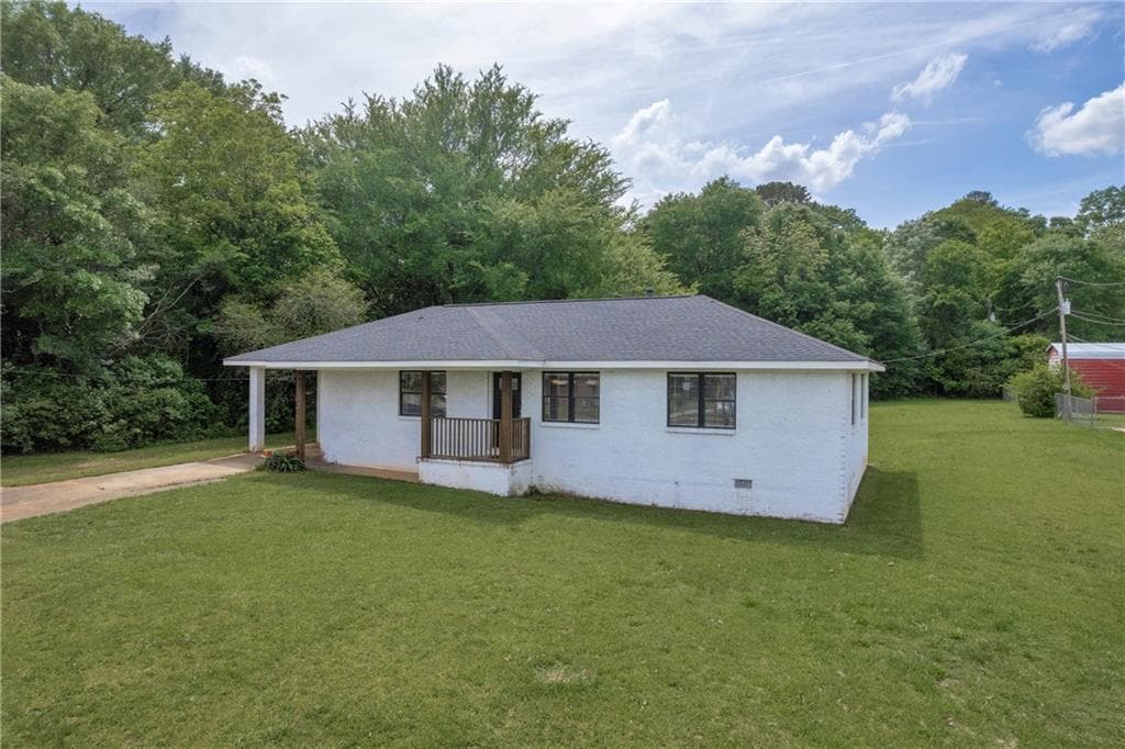 3 bedroom, 2 bathroom single family residence sold at 405 Emory Street, Oxford, GA 30054