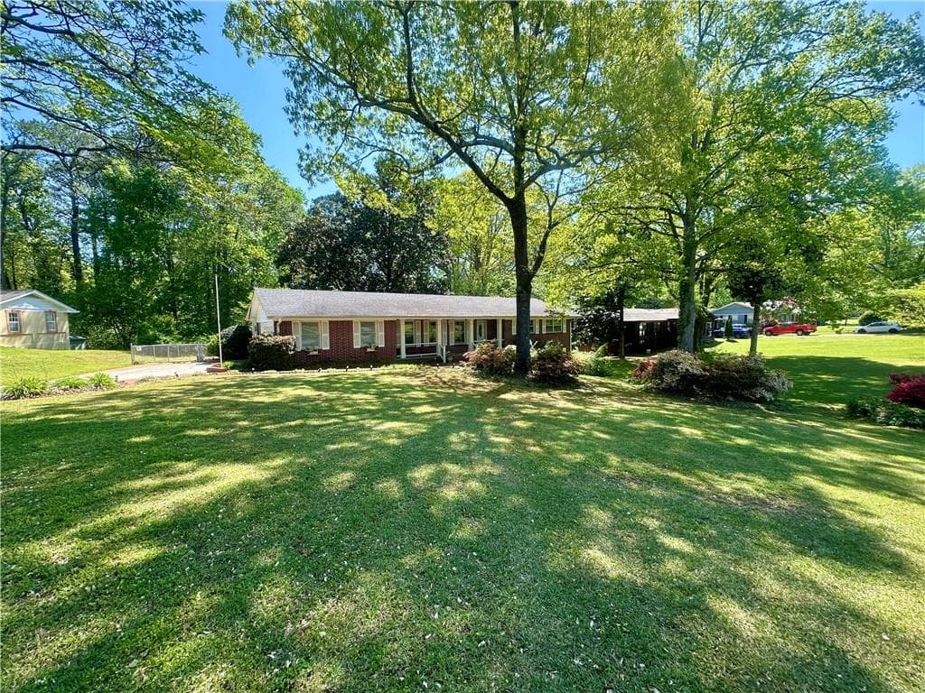 3 bedroom, 2 bathroom, 1,547 sq ft single family residence sold at 3233 Bolissa Drive, Atlanta, GA 30340