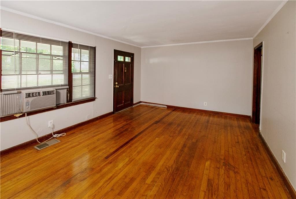 2 bedroom, 2 bathroom single family residence sold at 1025 Cheaves Street, Forest Park, GA 30297