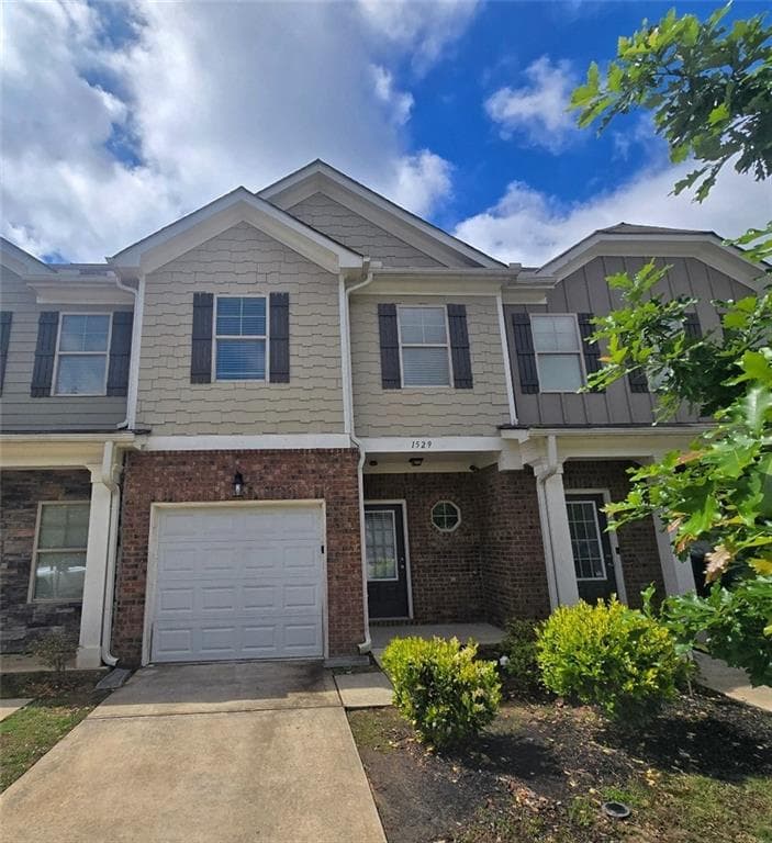 1529 Iris Walk, Jonesboro, GA 30238 — most recent listing photo