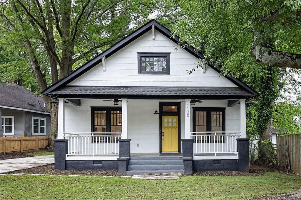 3 bedroom, 2 bathroom, 1,549 sq ft single family residence sold at 1120 Arlington Avenue, Atlanta, GA 30310