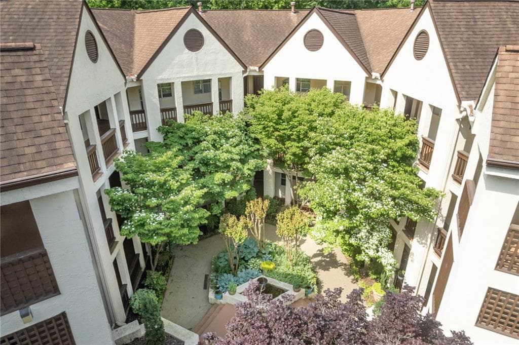 476 Sherman Way, Decatur, GA 30033 — most recent listing photo