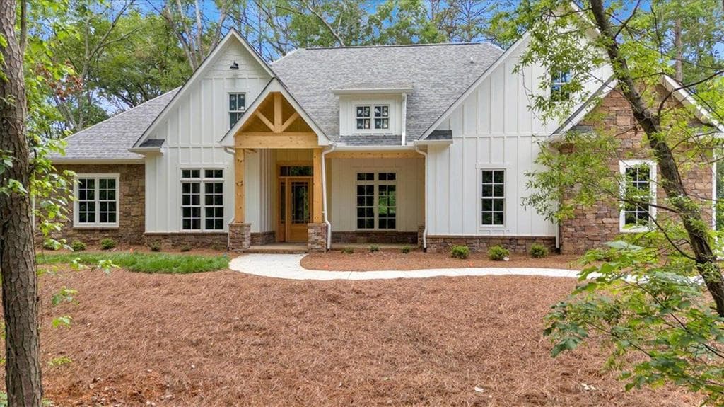 4 bedroom, 3 bathroom single family residence sold at 11 HEADDEN Ridge, Cartersville, GA 30121