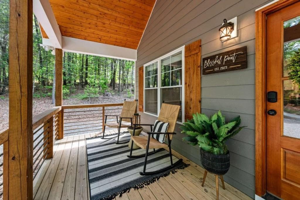 3 bedroom, 2 bathroom single family residence sold at 68 Cartecay Trace, Ellijay, GA 30536