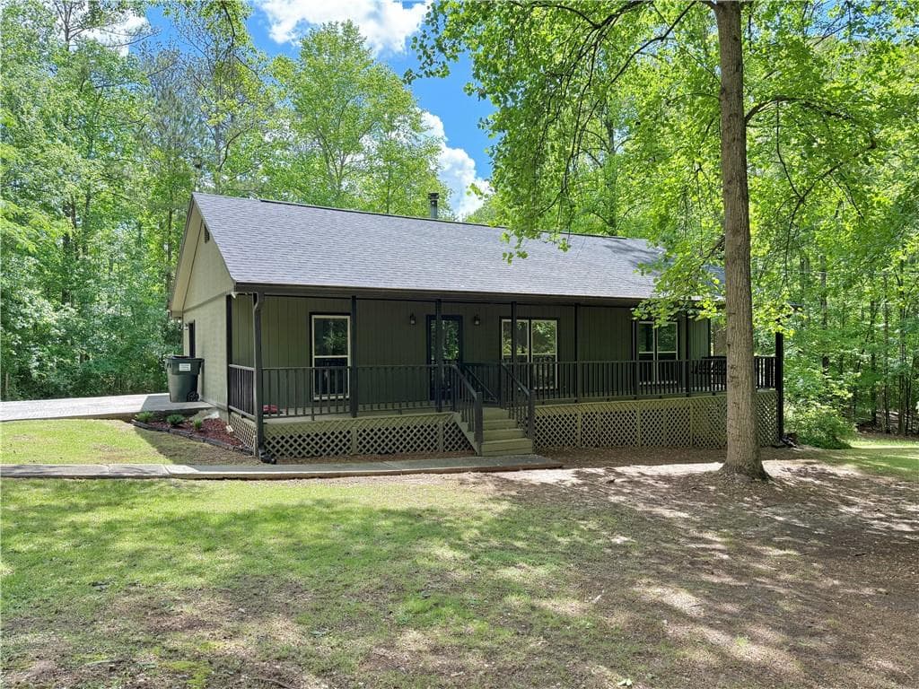3 bedroom, 3 bathroom single family residence sold at 93 Mill Creek Road, Hiram, GA 30141