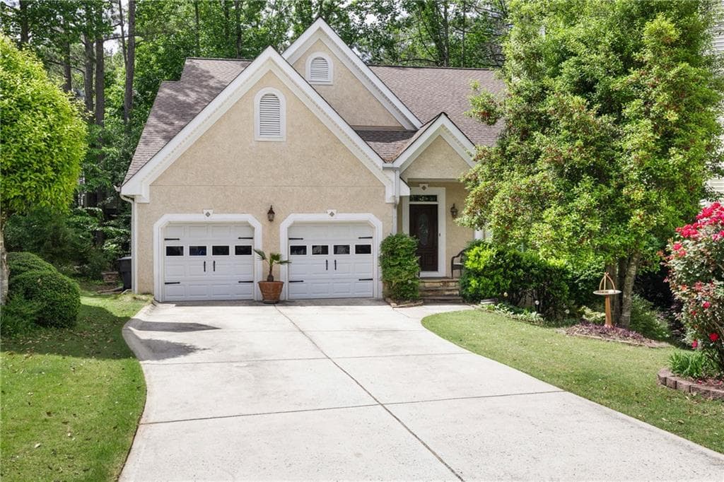 4 bedroom, 4 bathroom single family residence sold at 230 Ridge Point Court, Alpharetta, GA 30022