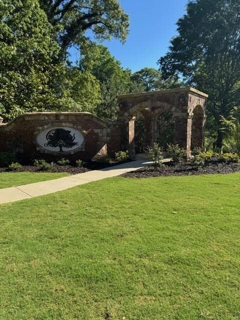 single family residence sold at 1747 Oak Tree Hollow, Gainesville, GA 30501