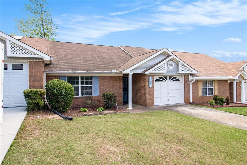 256 Olde Oaks Lane, Riverdale, GA 30274 — most recent listing photo